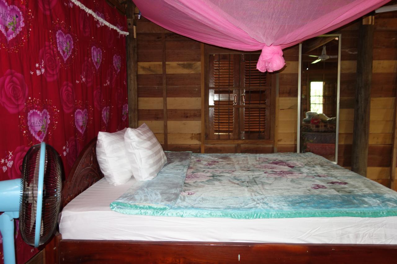 Authentic Cambodian Angkor Cottage Siem Reap Exterior photo
