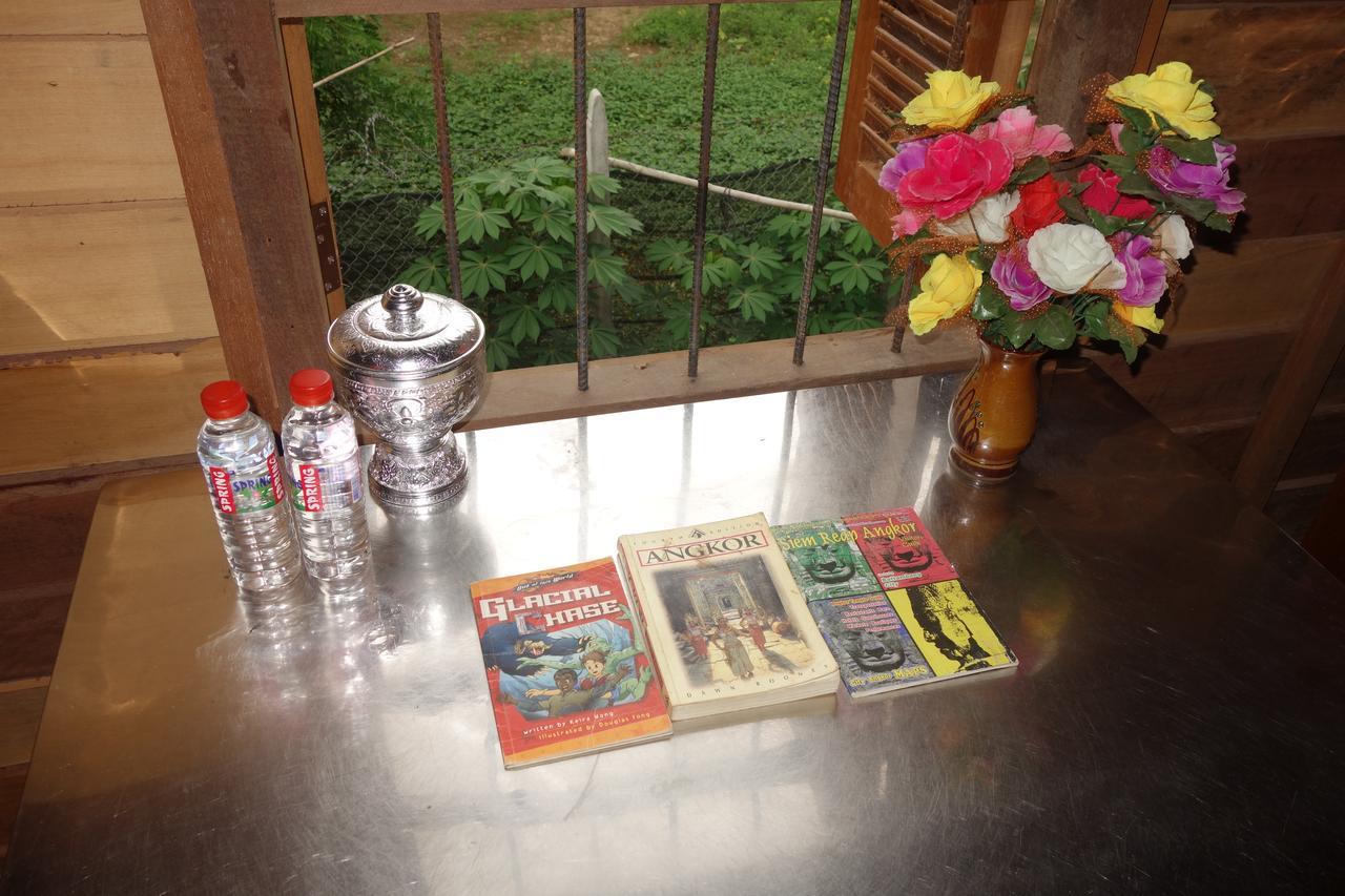 Authentic Cambodian Angkor Cottage Siem Reap Exterior photo