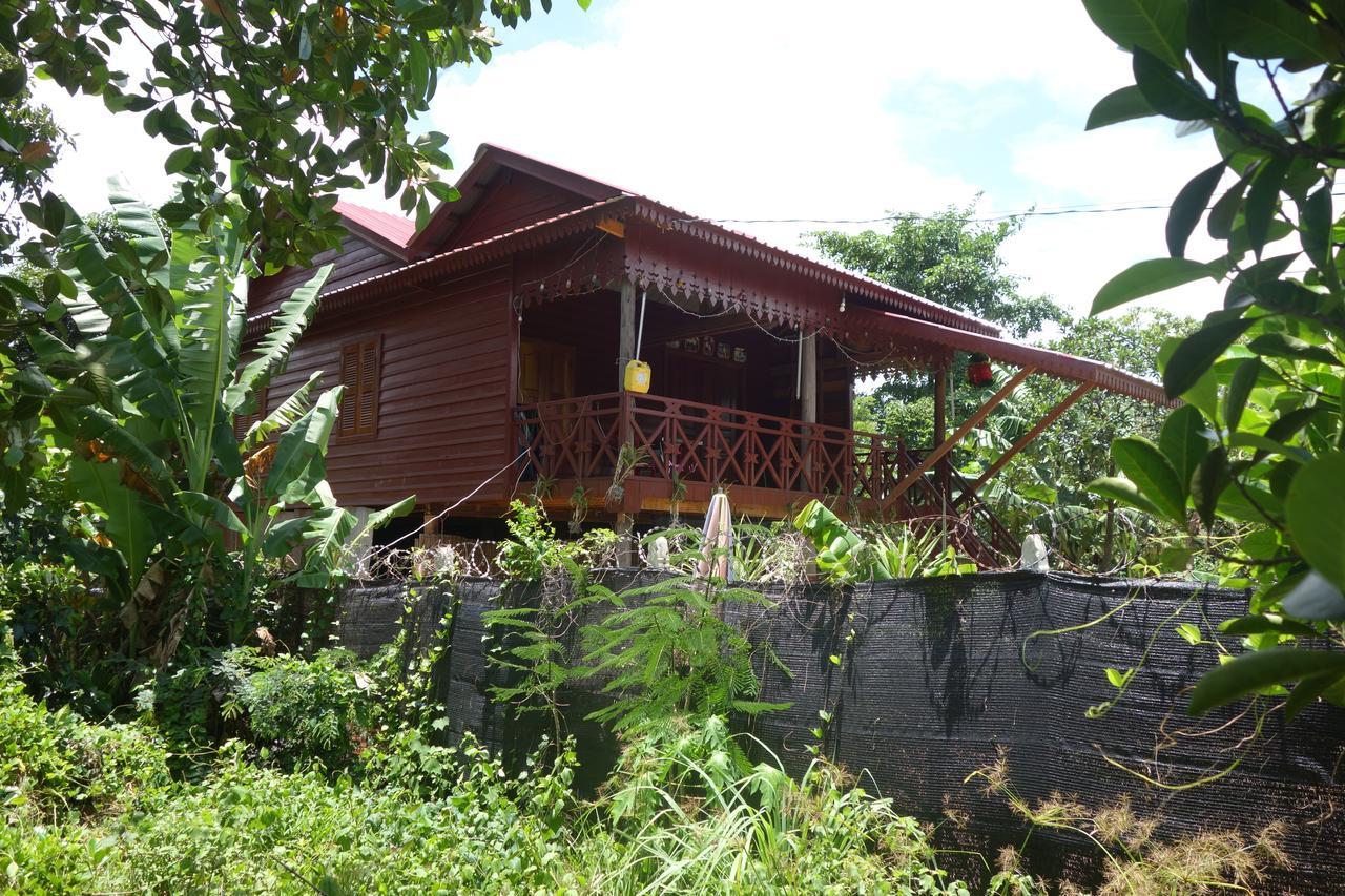 Authentic Cambodian Angkor Cottage Siem Reap Exterior photo