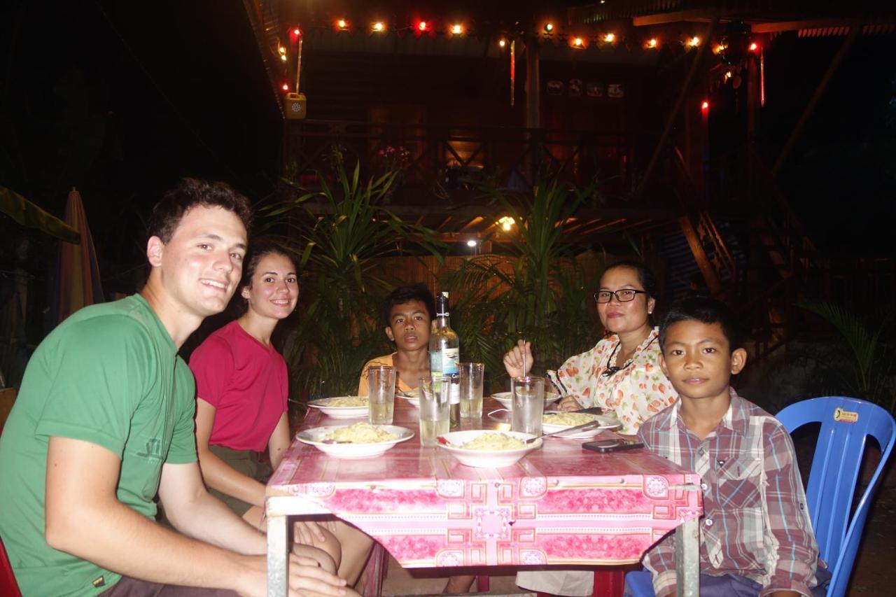 Authentic Cambodian Angkor Cottage Siem Reap Exterior photo