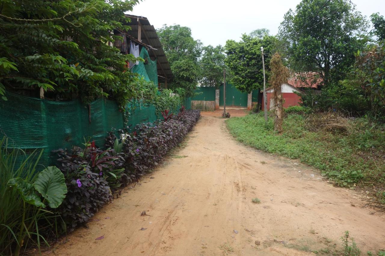 Authentic Cambodian Angkor Cottage Siem Reap Exterior photo