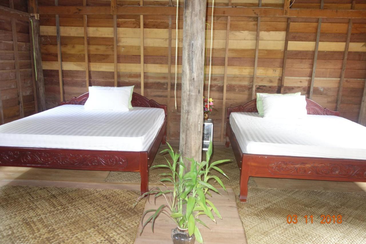 Authentic Cambodian Angkor Cottage Siem Reap Exterior photo